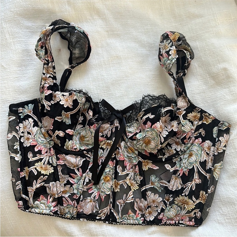 NWT Victoria’s Secret Lace Corset Top